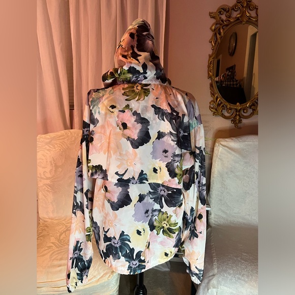 Threads and supply gym sweater - Picture 2 of 3